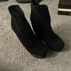 Wedge bootie